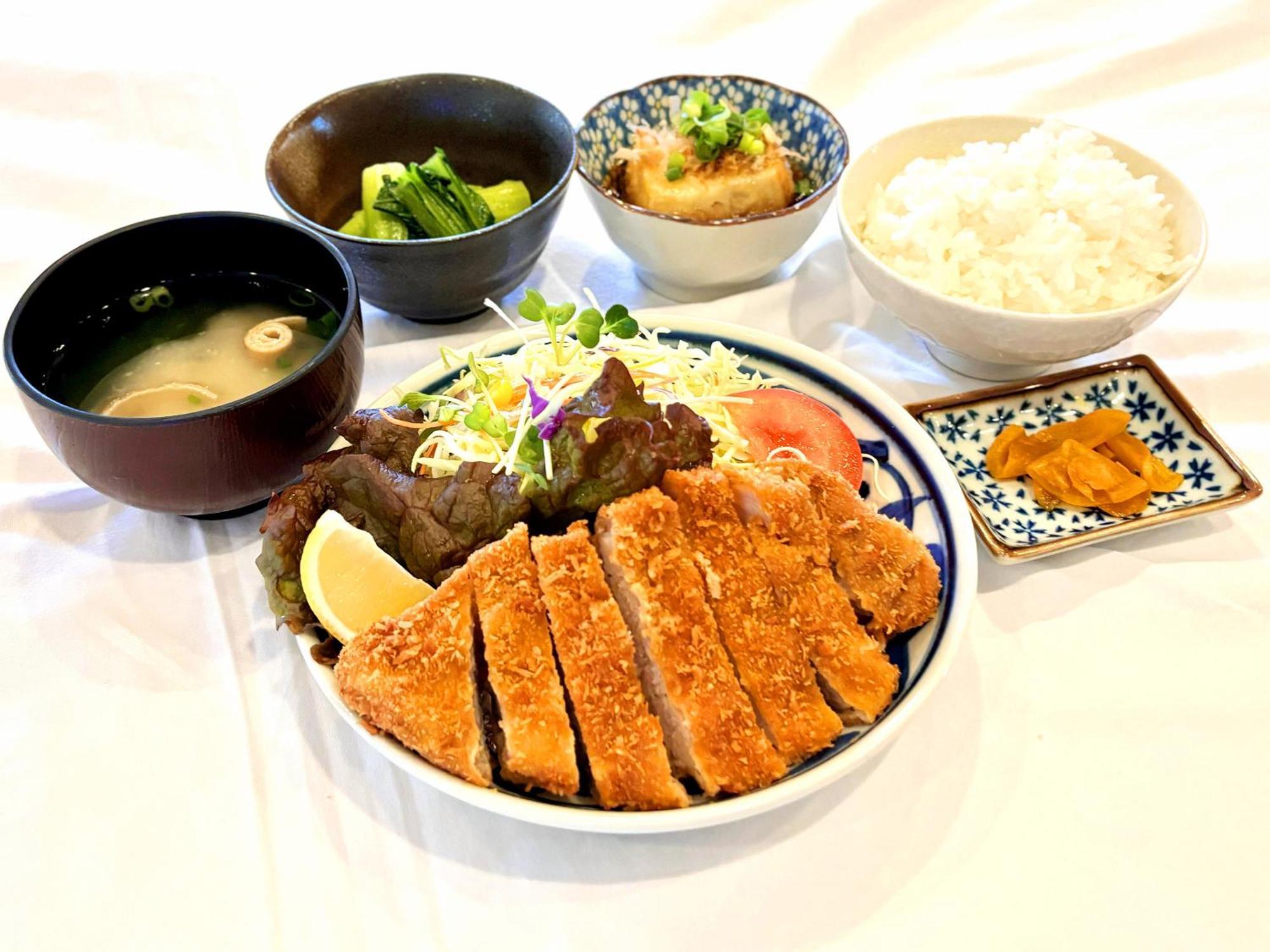 Lodge 宝泉坊ロッジ *